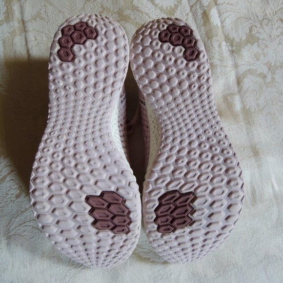 New Balance Pink & White Fresh Foam Athletic Running Shoes 6.5 - Picture 9 of 10